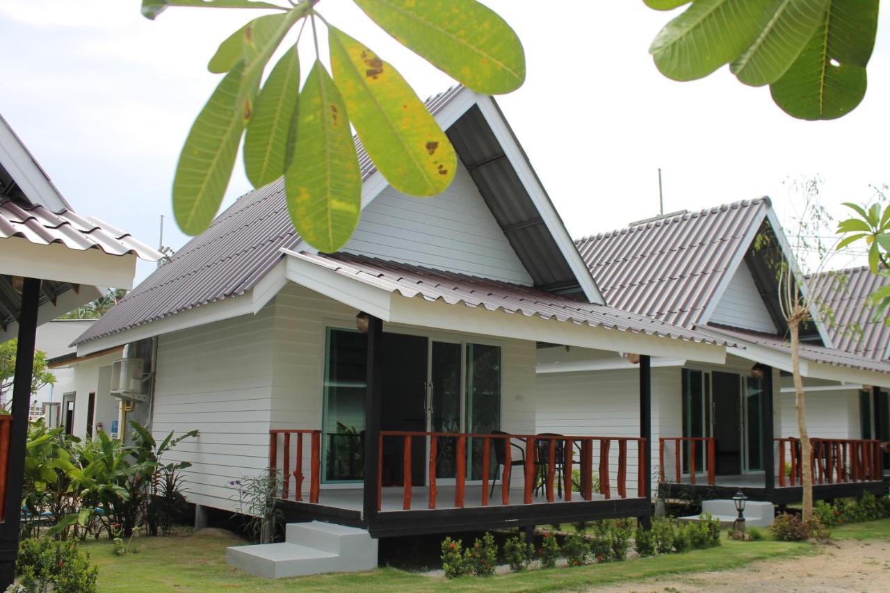 All At Sea Beach Resort Baan Tai Ngoại thất bức ảnh