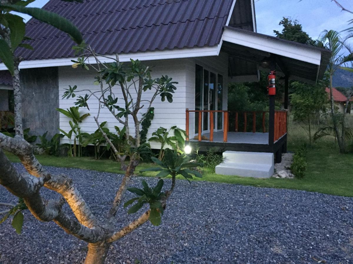 All At Sea Beach Resort Baan Tai Ngoại thất bức ảnh