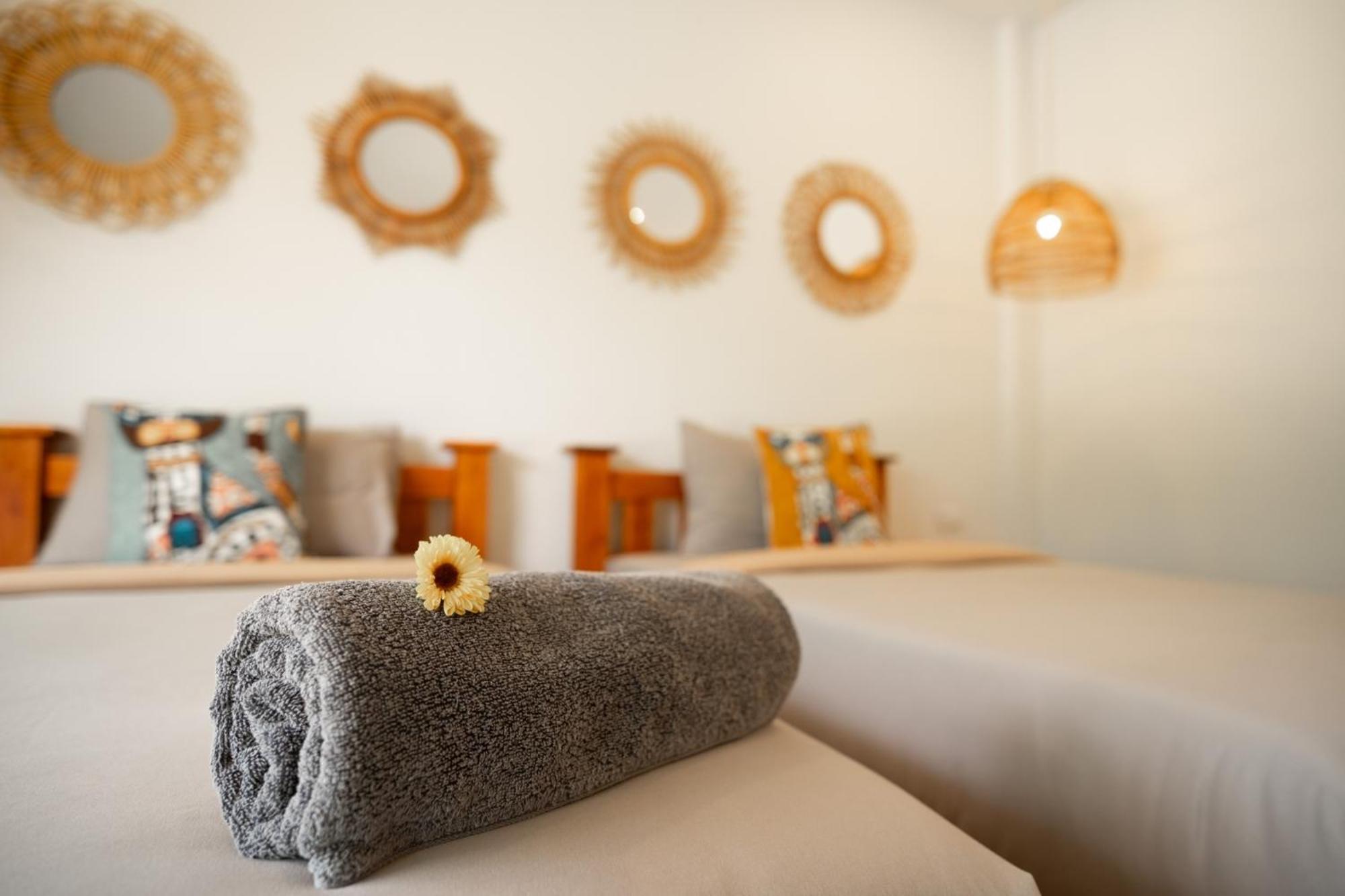 All At Sea Beach Resort Baan Tai Ngoại thất bức ảnh